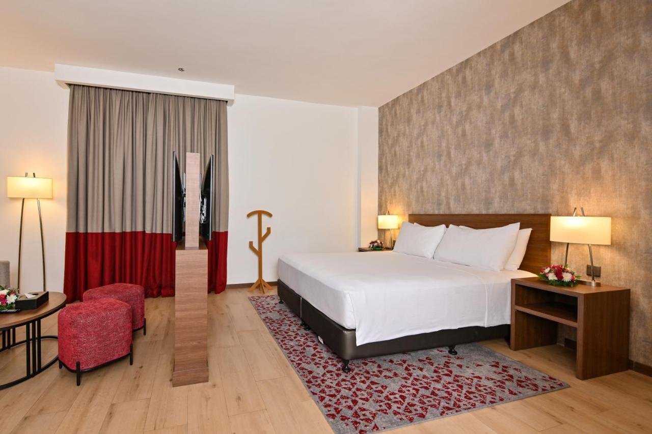 Comfort Hotel Jeddah King Road Extérieur photo