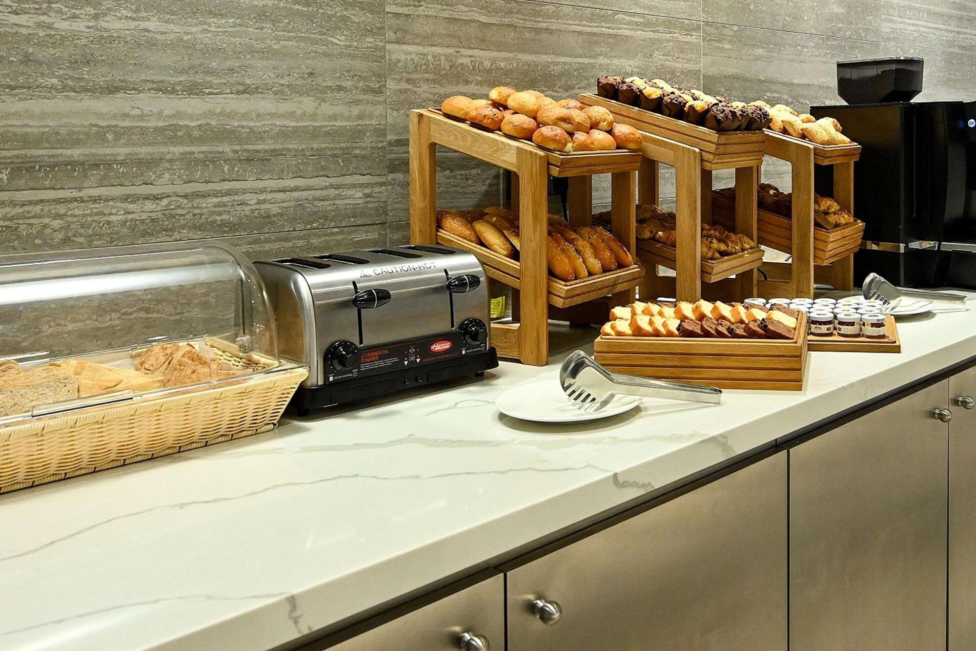 Comfort Hotel Jeddah King Road Extérieur photo