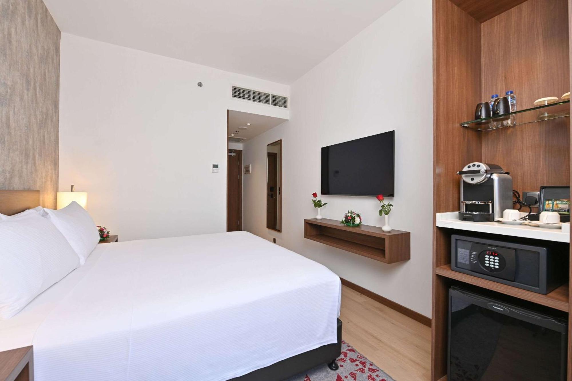 Comfort Hotel Jeddah King Road Extérieur photo